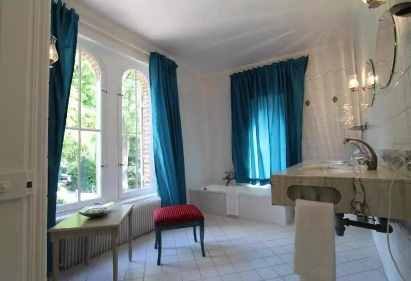 スーペリアールーム, Hostellerie Du Chateau Les Muids