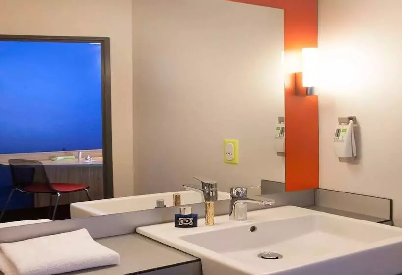 Standard-huone, Ibis Styles Romans Valence Gare Tgv