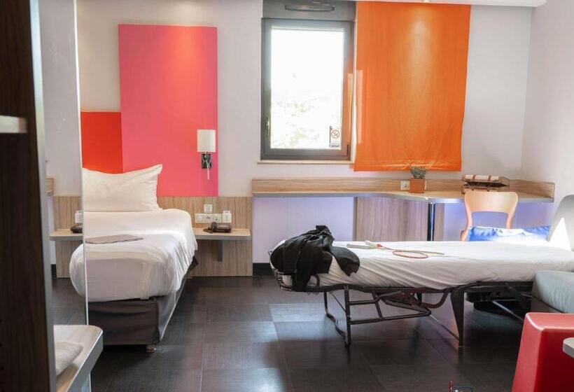 חדר סטנדרט לשלושה, Ibis Styles Romans Valence Gare Tgv