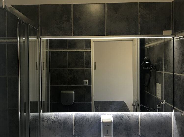 패밀리 룸, Le Lys D Or