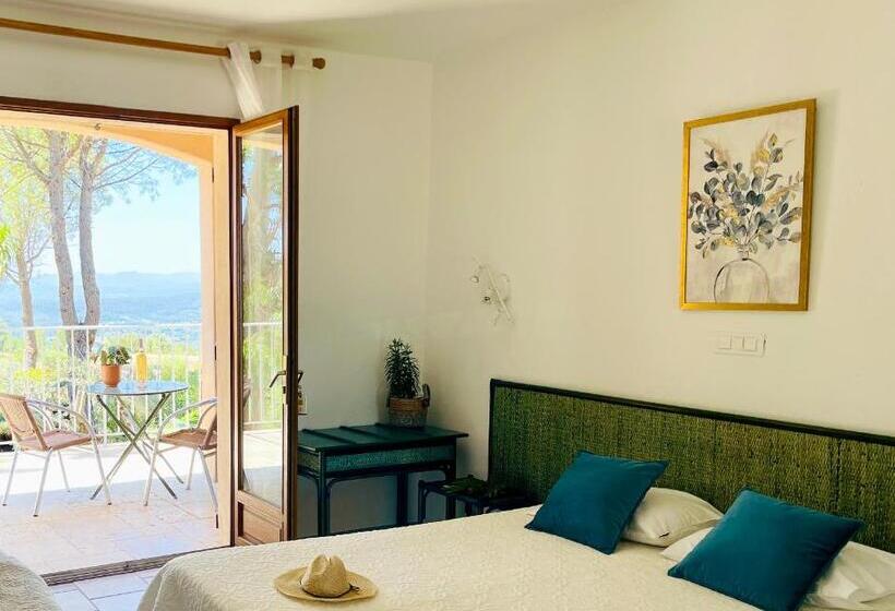 Номер Стандарт с Террасой, Le Mas Des Collines