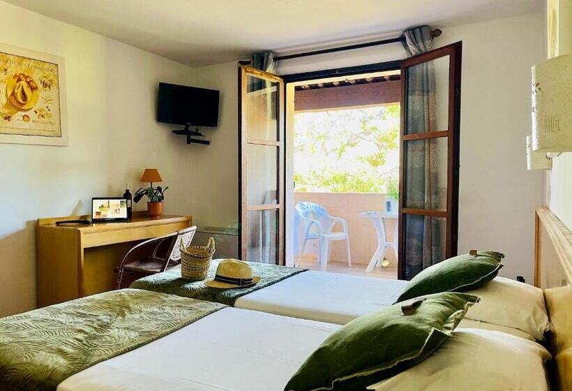 Номер Стандарт Вид на Сад, Le Mas Des Collines