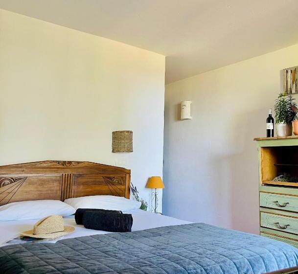 Номер Стандарт с Балконом, Le Mas Des Collines