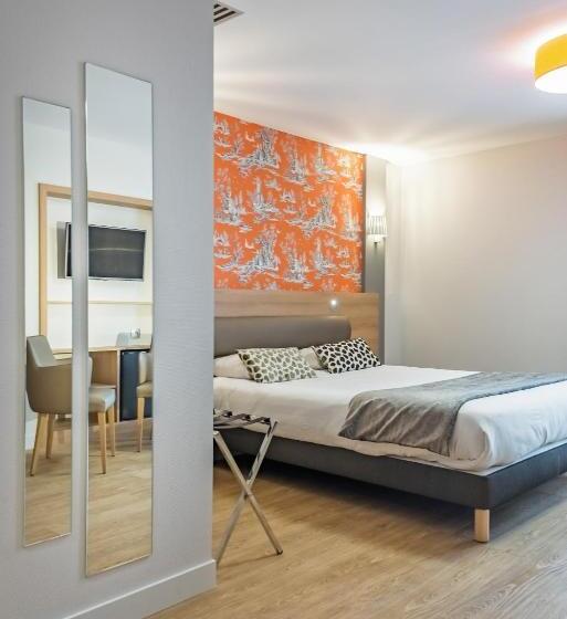 חדר סטנדרט לשלושה, Logis Grand Hôtel Des Bains