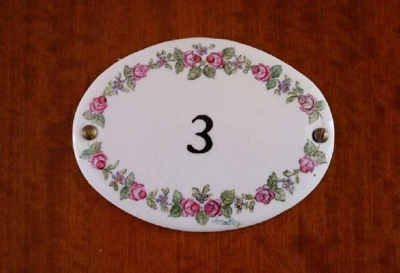 Номер Стандарт, Le Mas Des Collines