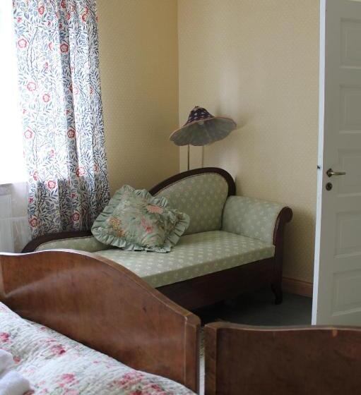 غرفة قياسية رباعية, Palo