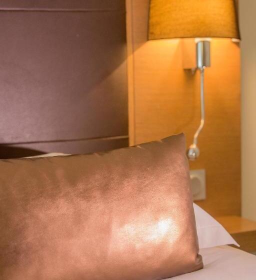 غرفة قياسية, Restaurant Du Centre Et Du Lauragais