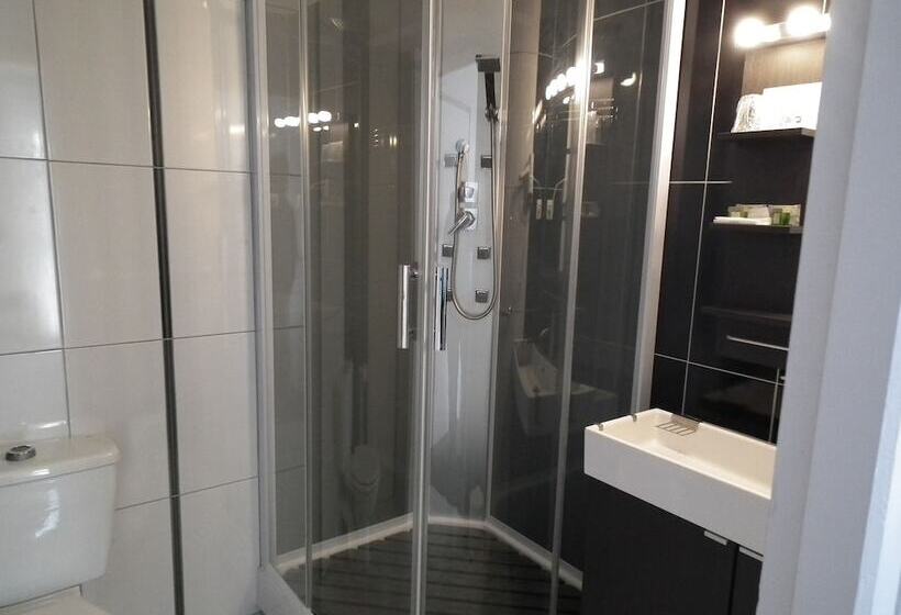 غرفة أساسية, Logis Hôtel Le Moulin Neuf