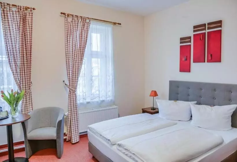 Standard Room, & Restaurant ,,zur Alten Oder In Frankfurt Oder