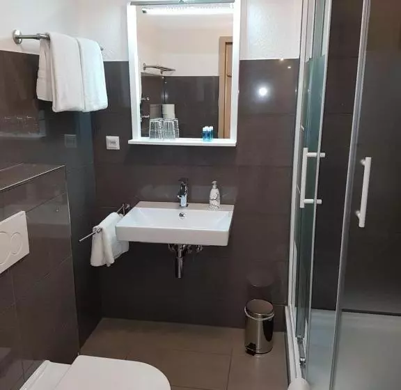 ファミリールーム, Landhotel Garni Zur Linde