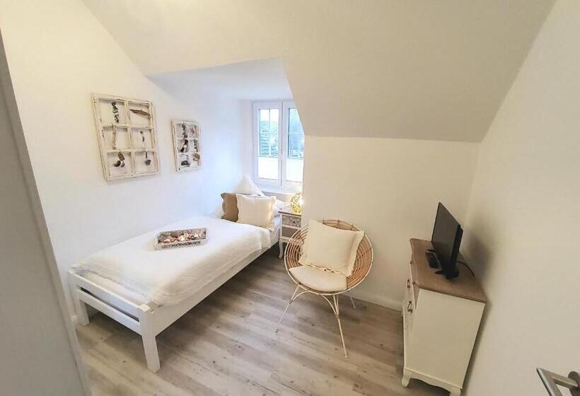 带1个卧室带花园景观的公寓, Landhotel Garni Zur Linde