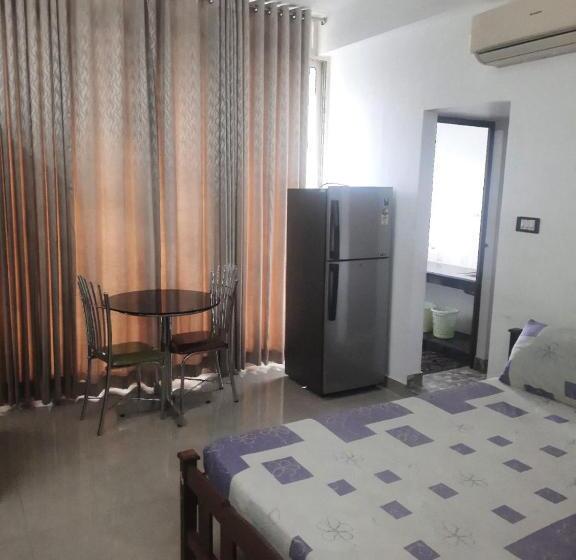 带1个卧室的带阳台的公寓, Green Garden Apartments