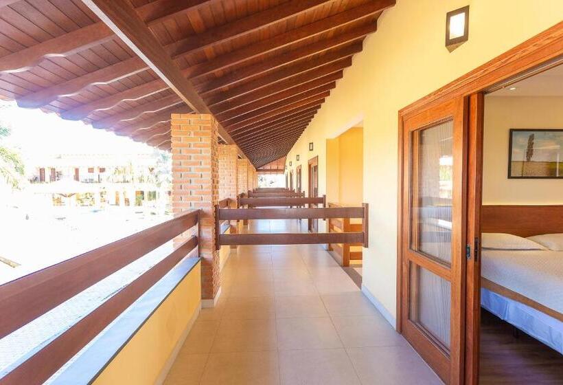 デラックストリプルルーム, Imperium Village