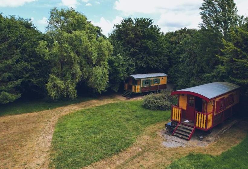 침실 1개 주택, Domaine De La Ville Suzanne   Chambres D Hôtes, Roulottes Et Cabanes