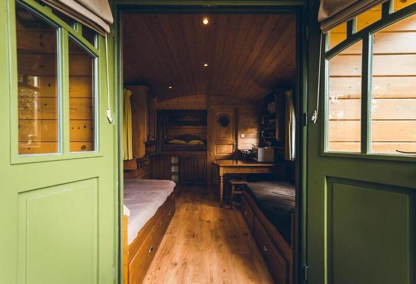 침실 1개 주택, Domaine De La Ville Suzanne   Chambres D Hôtes, Roulottes Et Cabanes