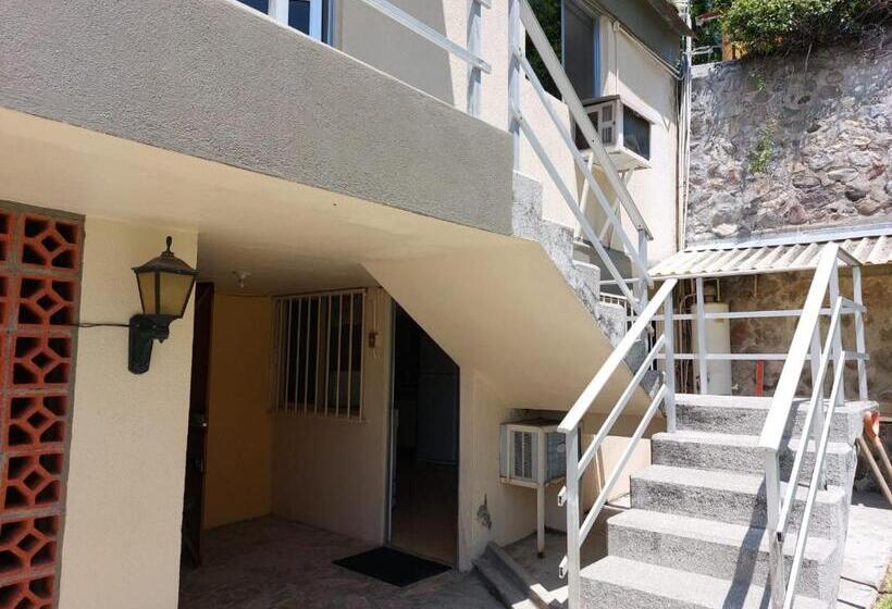 ガーデンビュースタンダードルーム, Bella Casa A La Orilla Del Lago & Estacionamiento