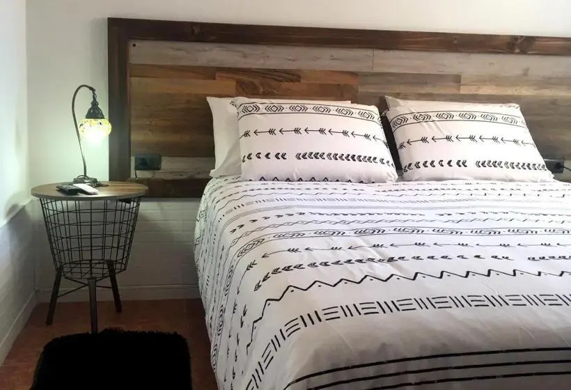 エコノミールーム, La Rukka Hostal Boutique