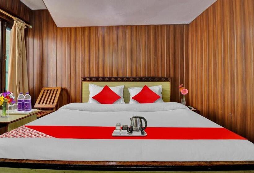 디럭스 룸, Savitri Hotel Nand Palace