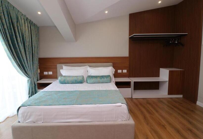 스탠다드 4인용 룸 바다전망, Vila Elarad