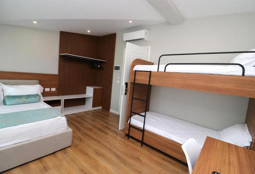 חדר סטנדרט לארבעה נוף לים, Vila Elarad