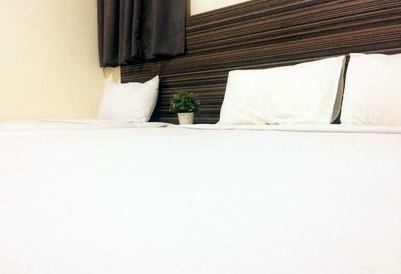 جناح عائلي, Sara S Inn Shah Alam