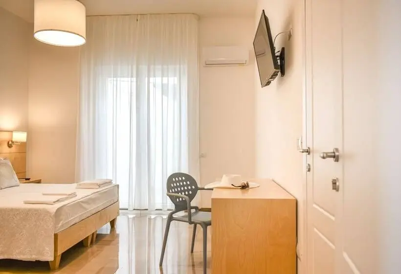 Superior Kolmen Hengen Huone, Ammarèa B&b