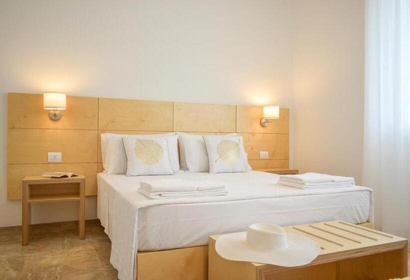 اتاق سوپریور چهار تخته, Ammarèa B&b