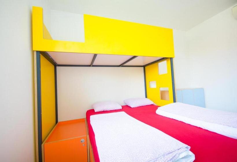 اتاق استاندارد با سرویس بهداشتی مشترک, Simbol Rooms With Free Private Parking