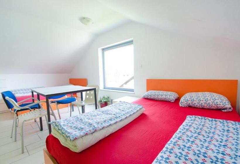 استودیوی استاندارد, Simbol Rooms With Free Private Parking