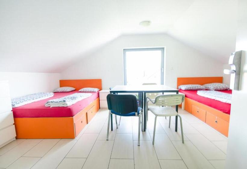 استودیوی استاندارد, Simbol Rooms With Free Private Parking