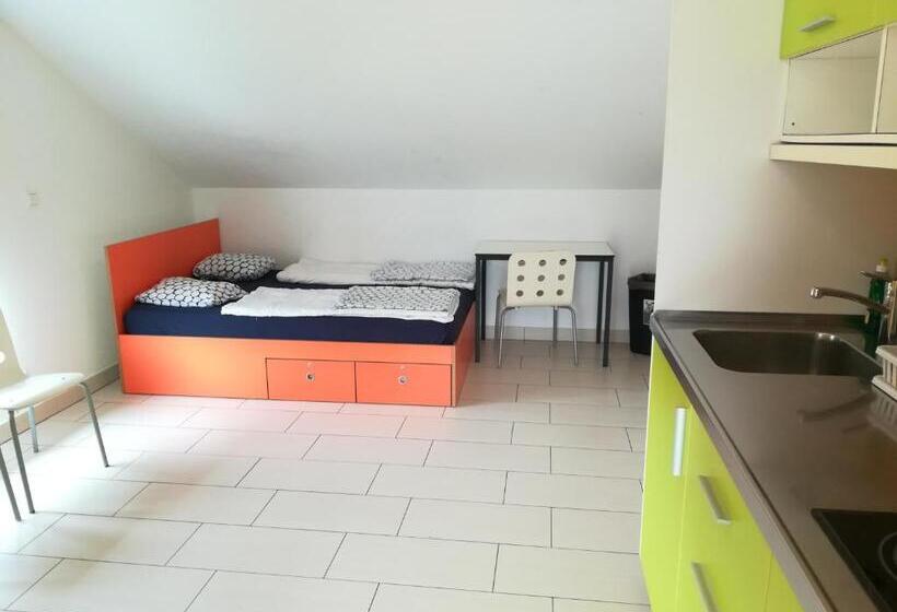 استودیوی استاندارد, Simbol Rooms With Free Private Parking