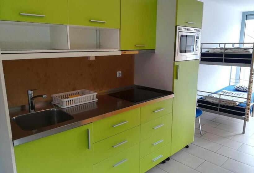 استودیوی استاندارد, Simbol Rooms With Free Private Parking