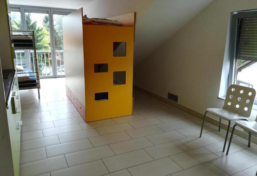 استودیوی استاندارد, Simbol Rooms With Free Private Parking