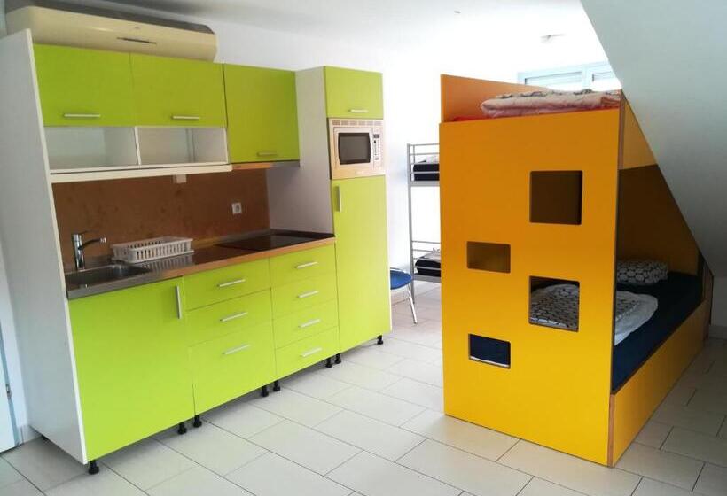 استودیوی استاندارد, Simbol Rooms With Free Private Parking