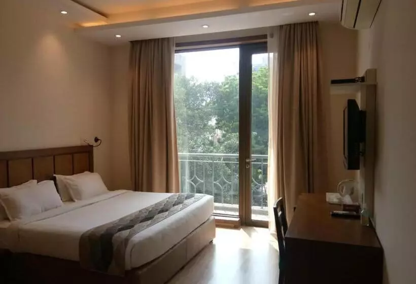 Deluxe-huone Parveke, Uds Villa Scandinavian B&b Next To Vfs