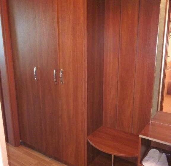 Comfort Kolmen Hengen Huone, Comfort