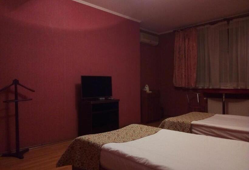 Comfort Kolmen Hengen Huone, Comfort