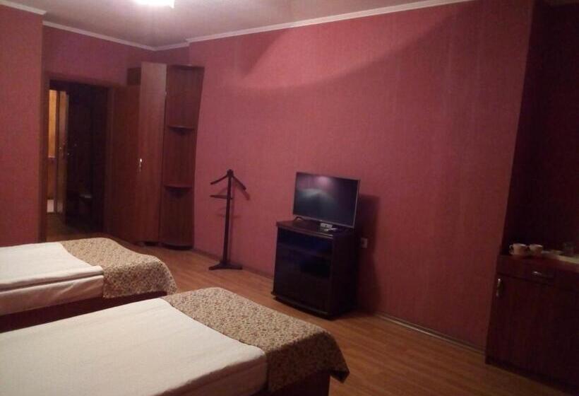 Comfort Kolmen Hengen Huone, Comfort