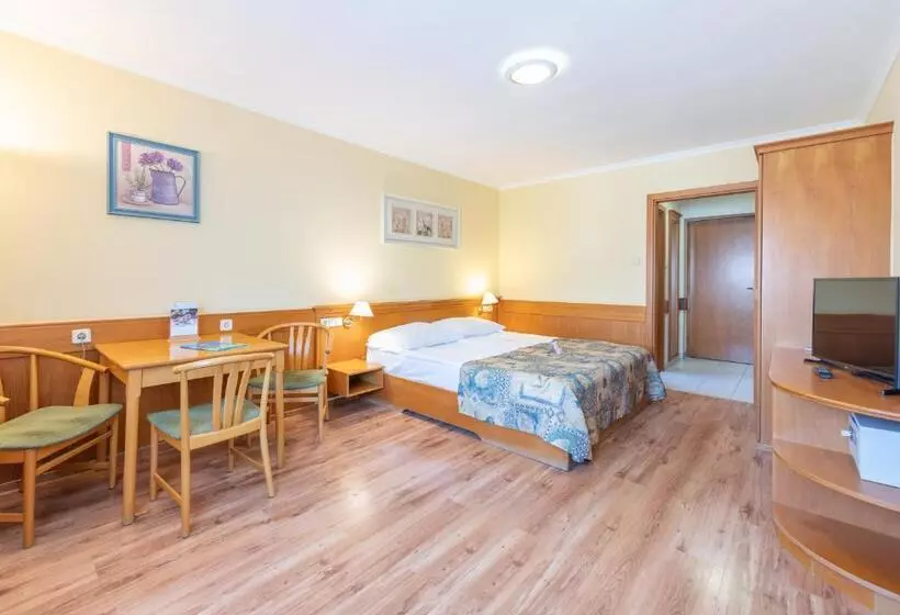 آپارتمان 1 خوابه, Holiday Club Apartman