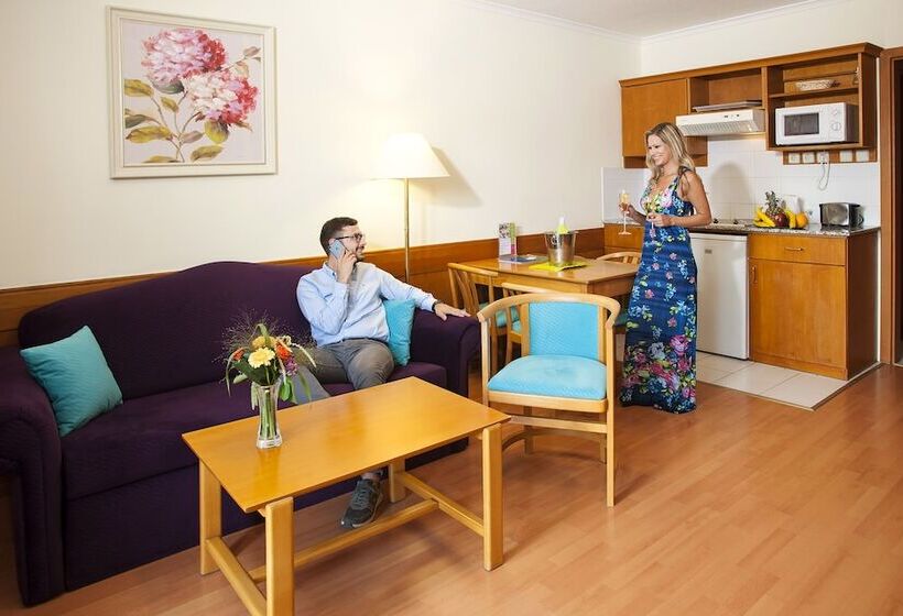 Апартаменты Комфорт 1 Спальня, Holiday Club Apartman