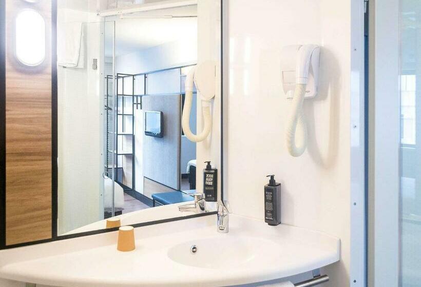 Четырехместный Номер Стандарт, Ibis Paris Cdg Airport