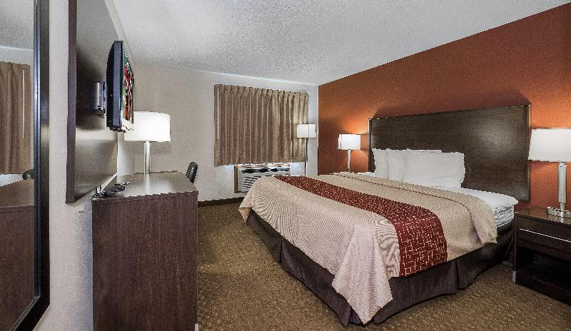 キングサイズベッドのスーペリアルーム, Red Roof Inn Dayton  Huber Heights