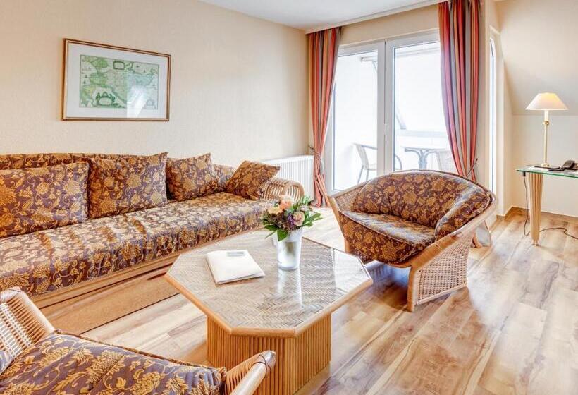 2 Bedrooms Suite Sea View, Seeschlösschen