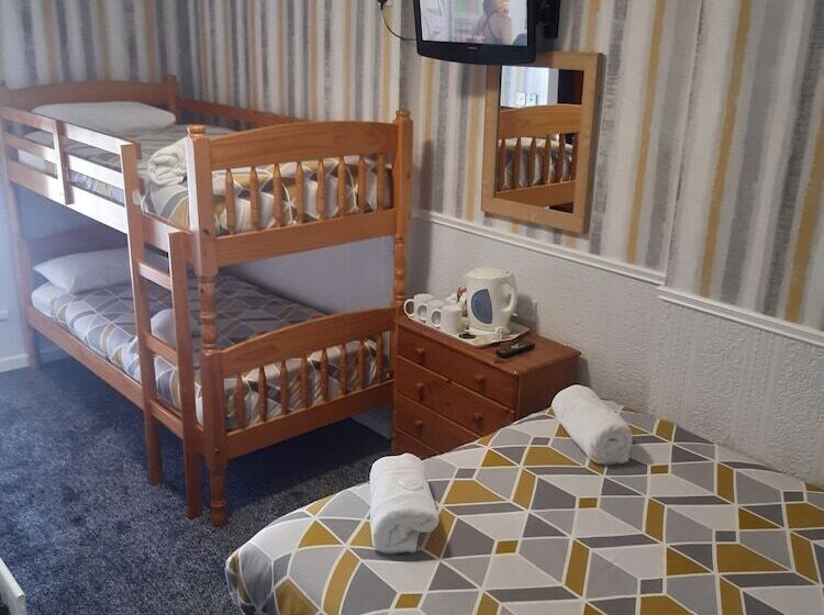 ファミリールーム, The Wellington