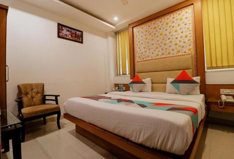 デラックスルーム, Omega Residency