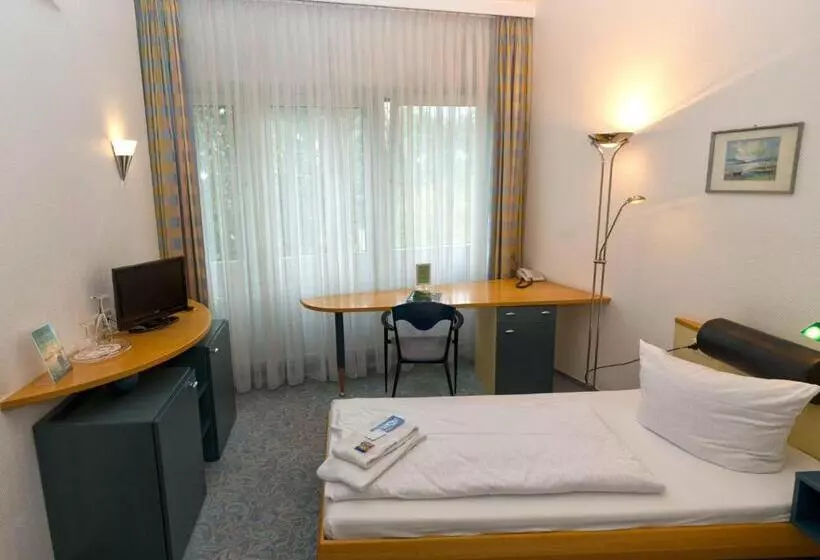 Standard Yhden Hengen Huone, Seepark Hotel Am Wandlitzsee