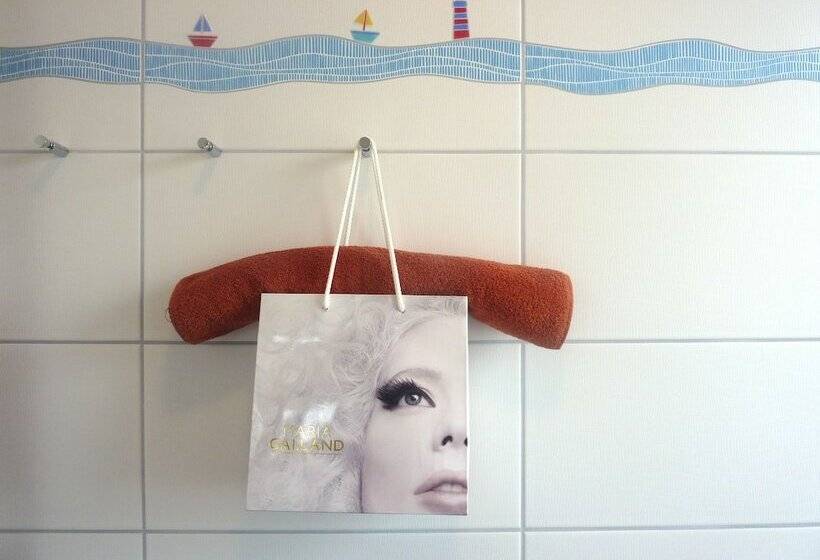 带两个卧室的顶楼公寓, Strandhotel Villa Louisa & Appartementhäuser Villa Josephine Und Christine