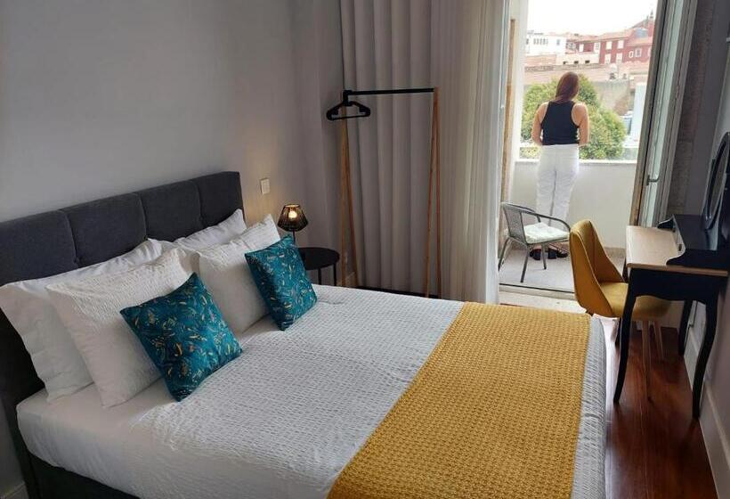 اتاق لوکس با بالکن, Cool Suites