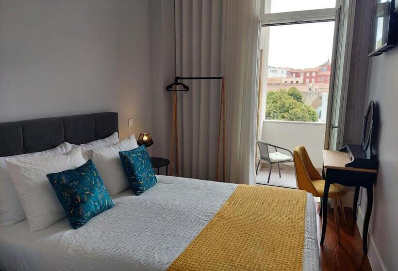 اتاق لوکس با بالکن, Cool Suites