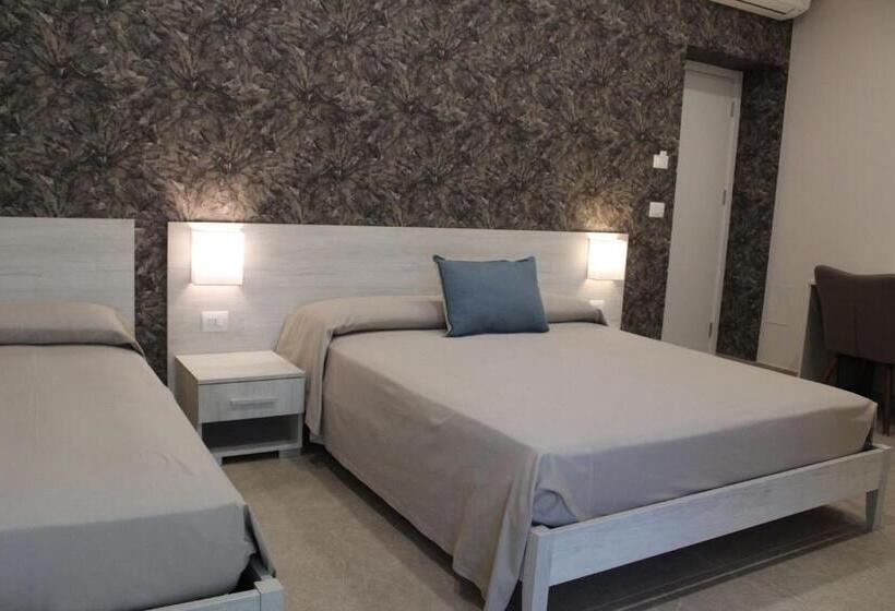 Трехместный Номер Deluxe, Albadorata